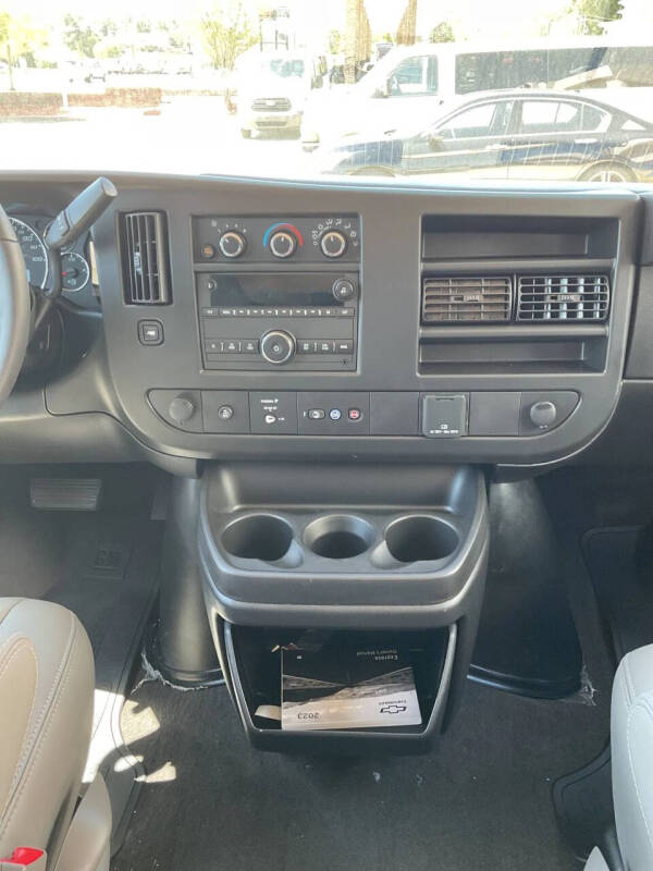 2023 Chevrolet Express LS 3500