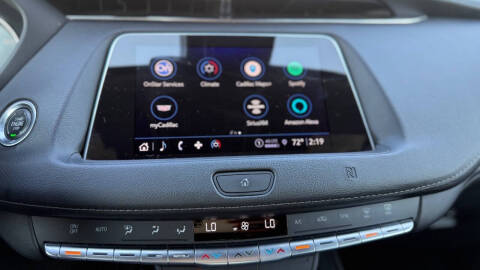 2021 Cadillac XT4 Premium Luxury