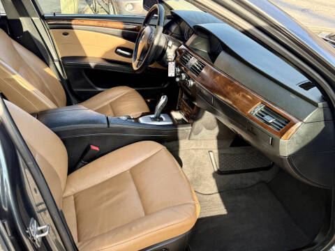 2010 BMW 5 Series 528i xDrive