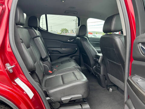 2023 GMC Acadia SLT