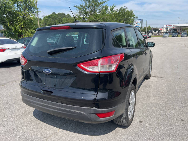 2016 Ford Escape S