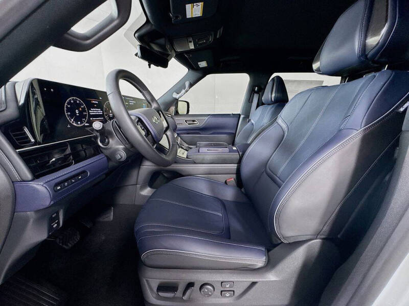 2026 Infiniti QX80 Sport