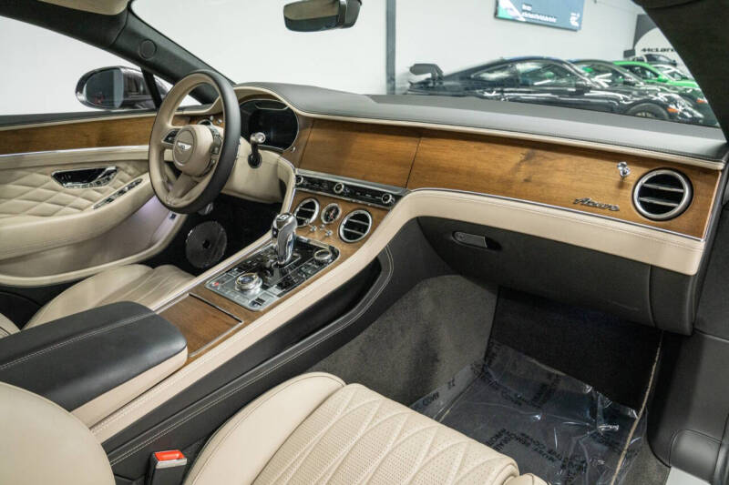 2024 Bentley Continental