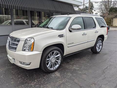 2011 Cadillac Escalade for sale at GAHANNA AUTO SALES in Gahanna OH