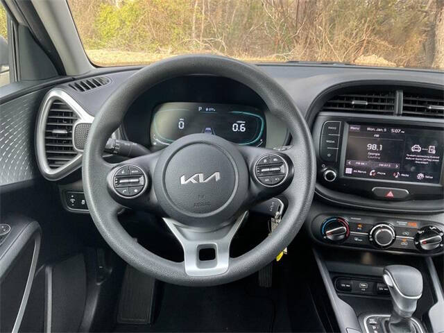 2023 Kia Soul LX