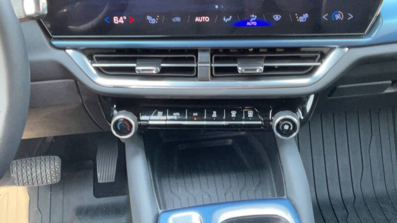 2024 Chevrolet Equinox EV LT