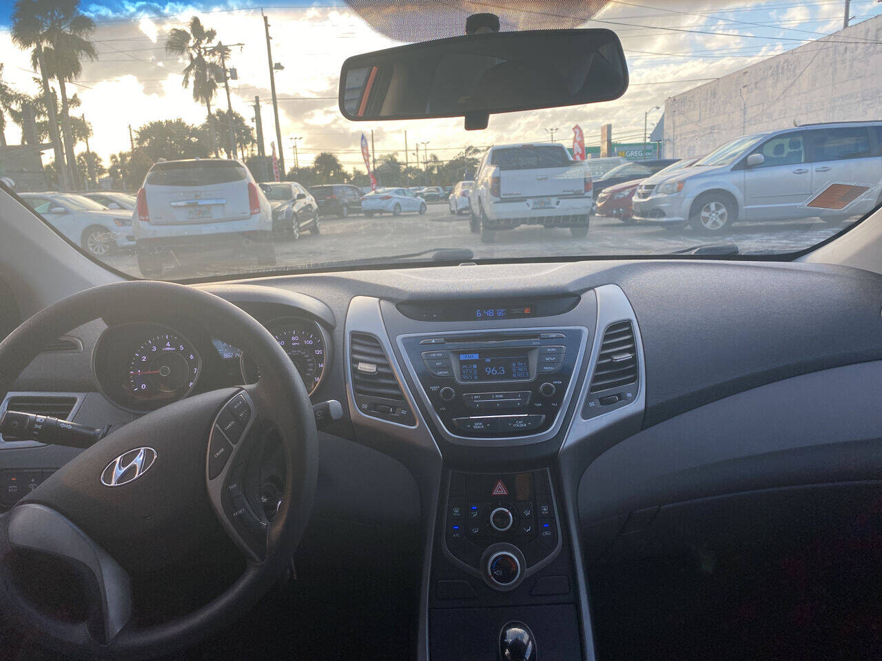 2016 Hyundai Elantra 10