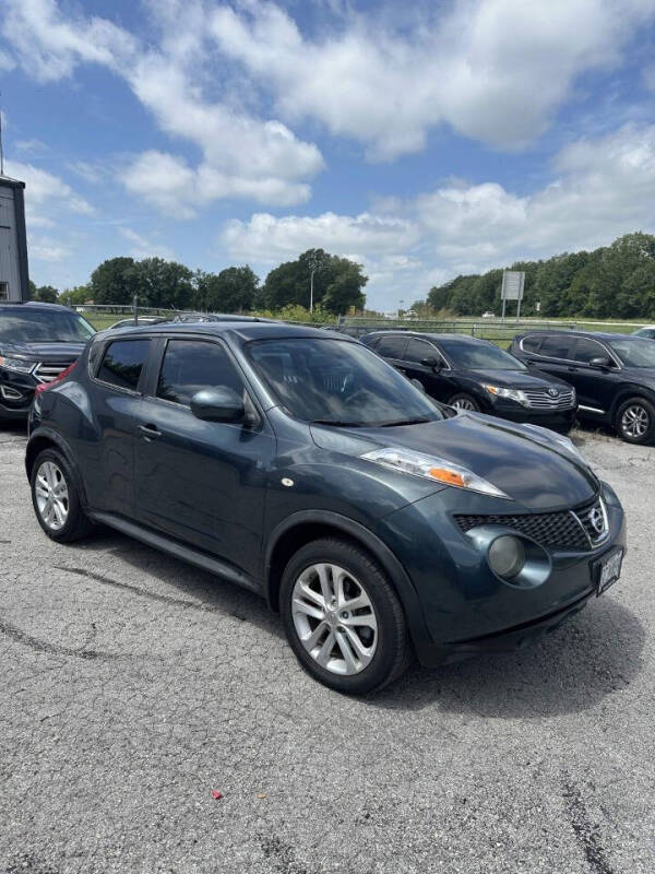 2014 Nissan Juke S AWD CVT's photo
