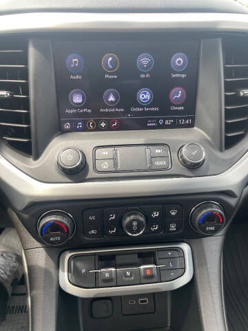 2022 GMC Acadia SLE
