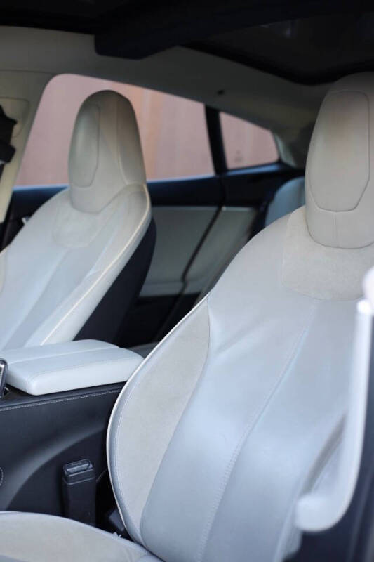 2014 Tesla Model S 85