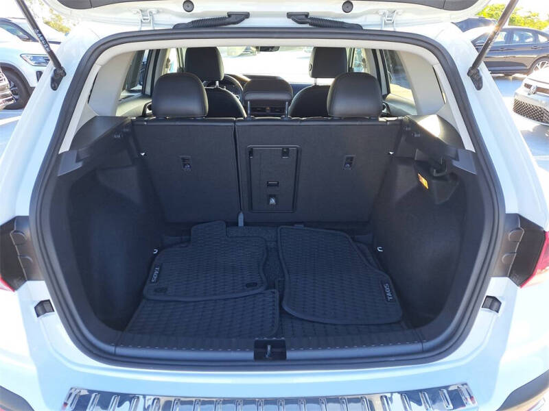 2023 Volkswagen Taos SE