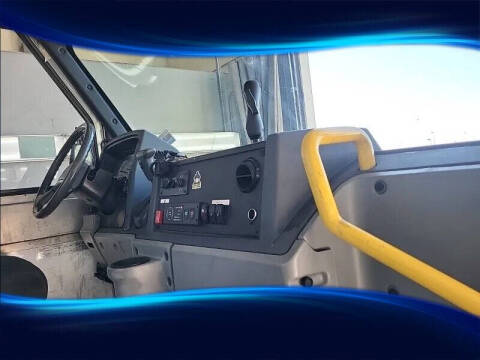 2015 Isuzu NPR
