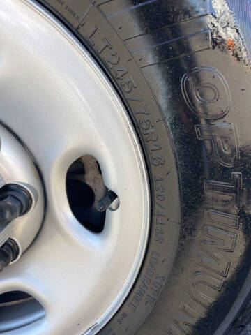 2023 GMC Savana 2500