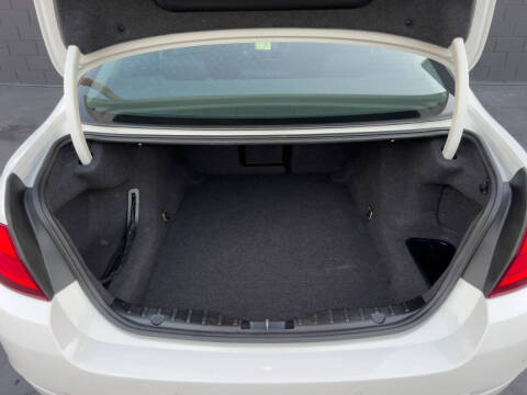 2013 BMW 5 Series 528i