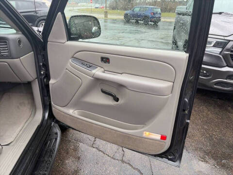 2004 Chevrolet Tahoe LS