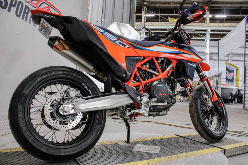 2020 KTM 690 SMC R