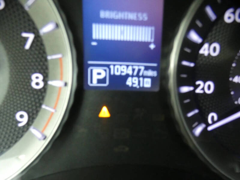 2017 Infiniti Q70 3.7