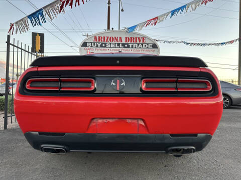 2016 Dodge Challenger SXT