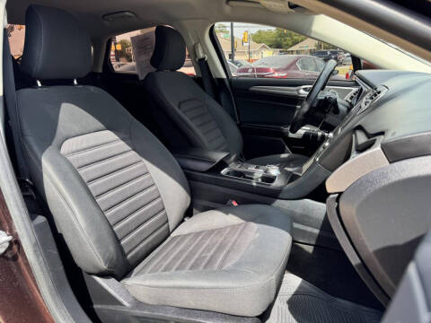 2019 Ford Fusion SE