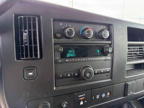 2025 Chevrolet Express 2500