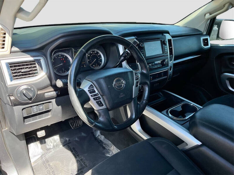 2019 Nissan Titan SV