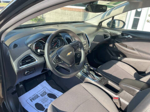 2017 Chevrolet Cruze LT Auto