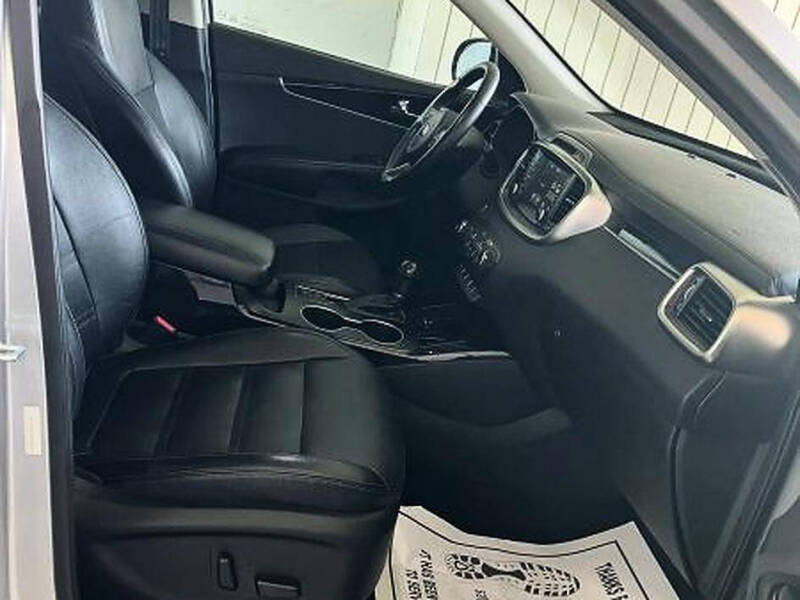 2017 Kia Sorento EX V6