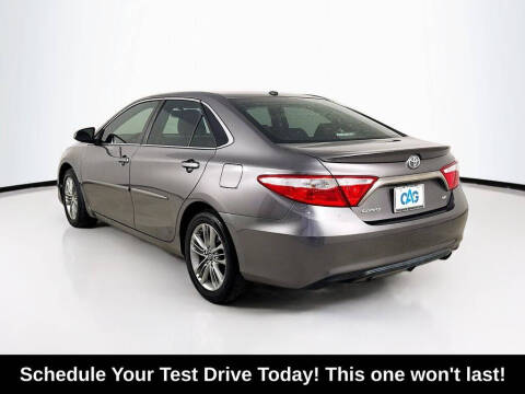 2017 Toyota Camry SE