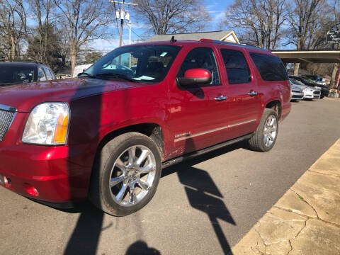 2013 GMC Yukon XL for sale at The Car Lot in Bessemer City NC