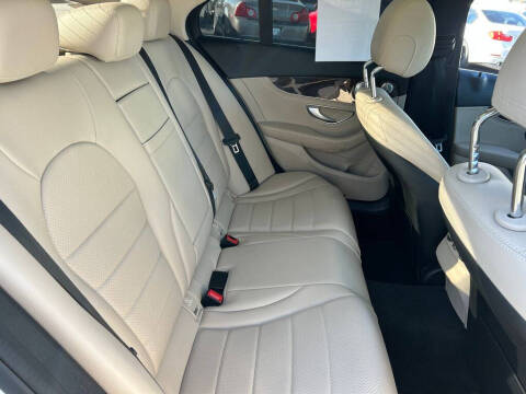 2016 Mercedes-Benz C-Class