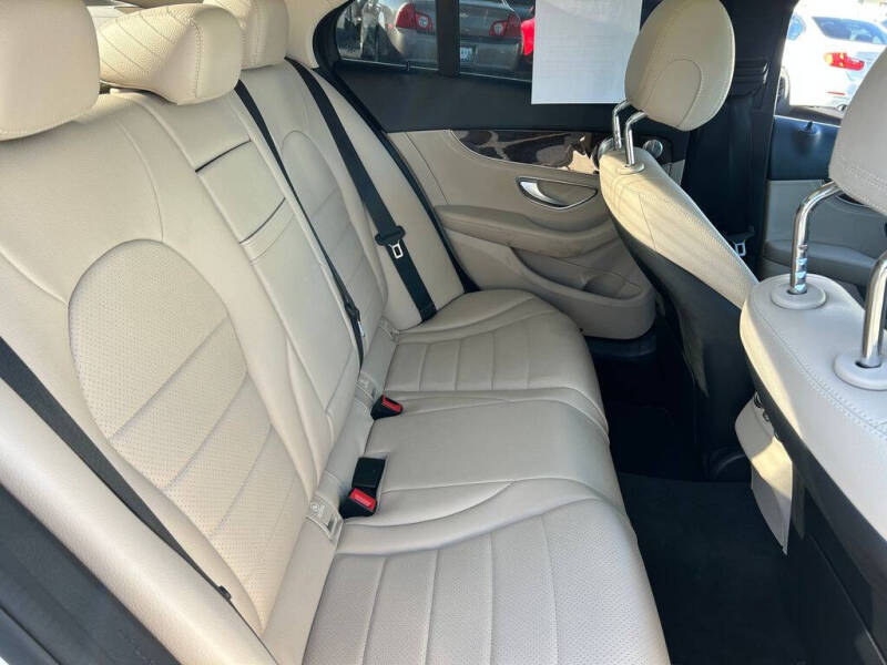 2016 Mercedes-Benz C-Class