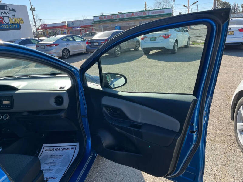 2017 Toyota Yaris