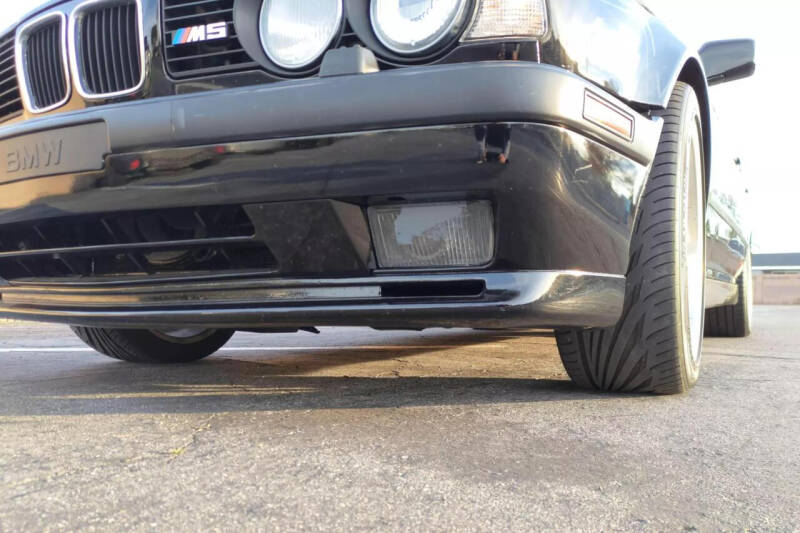 1991 BMW M5