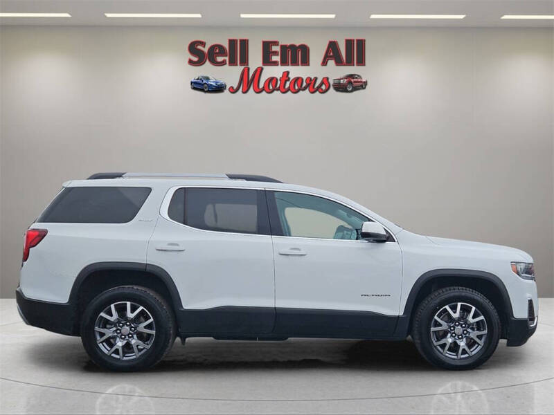 2023 GMC Acadia SLT