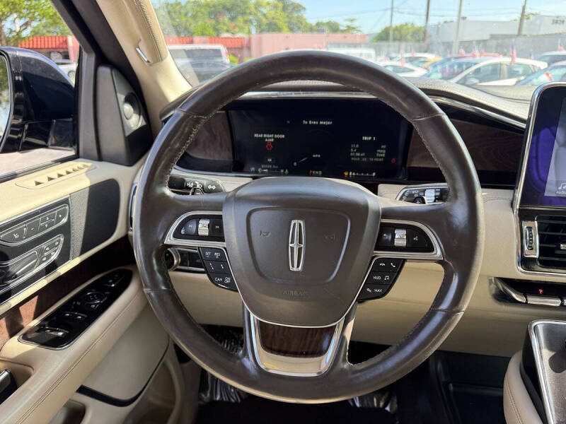 2018 Lincoln Navigator Select