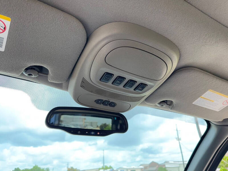 2004 GMC Envoy XUV SLT