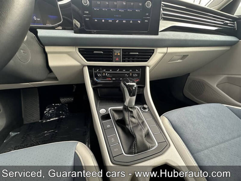 2025 Volkswagen Jetta SE