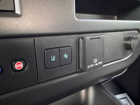 2025 Chevrolet Express 2500