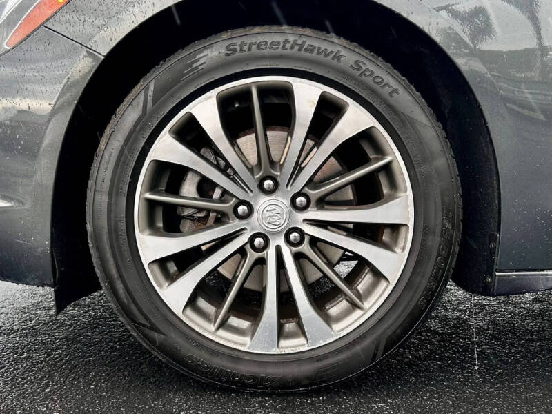 2017 Buick LaCrosse Essence
