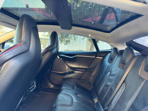 2013 Tesla Model S Performance