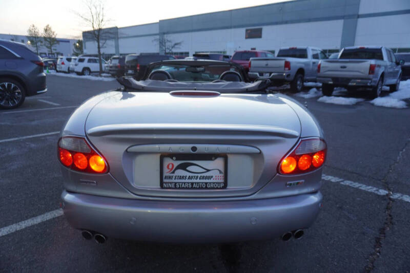 2006 Jaguar XKR