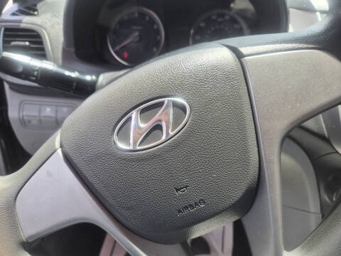 2017 Hyundai Accent SE