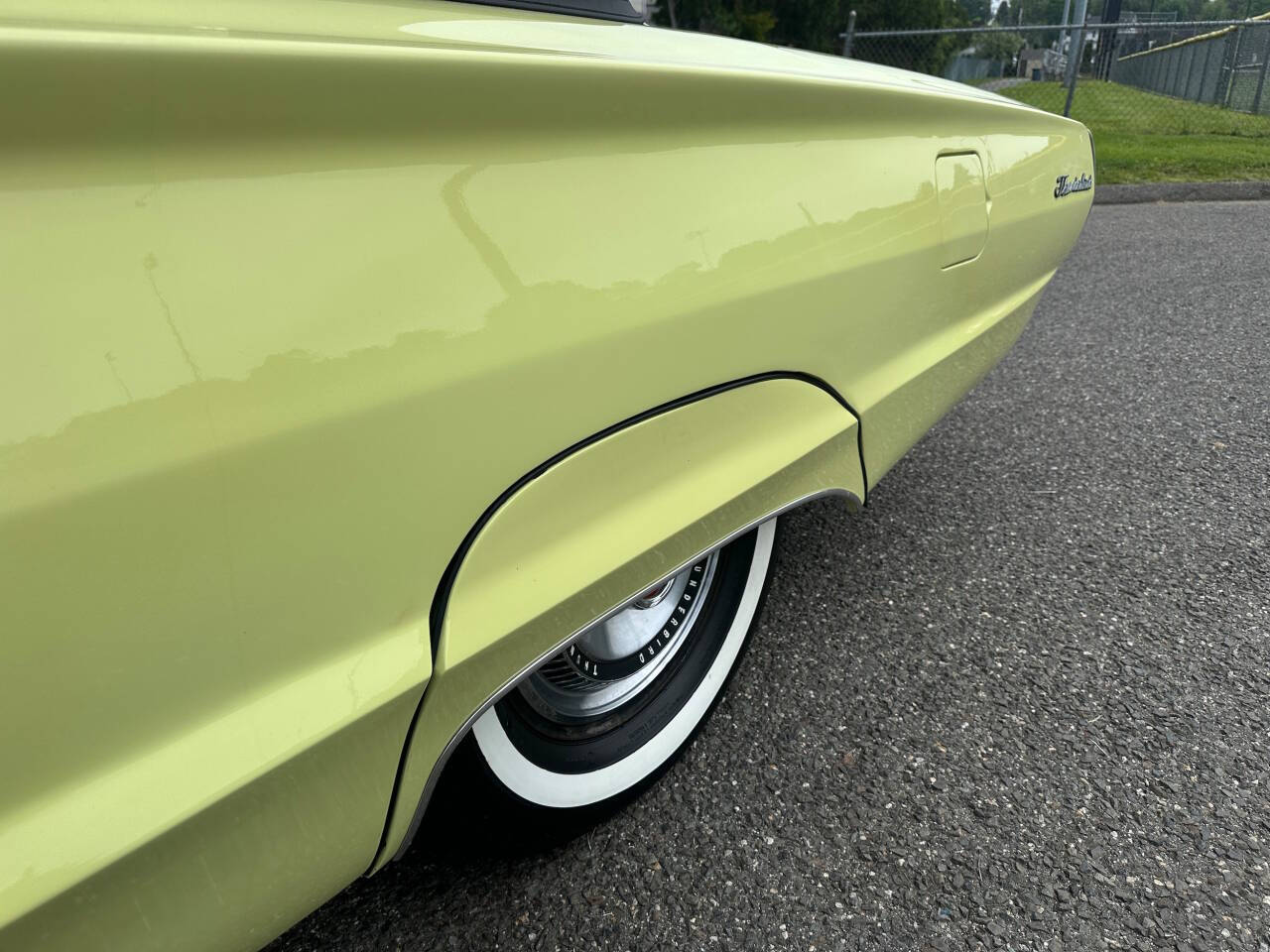 1966 Ford Thunderbird 23