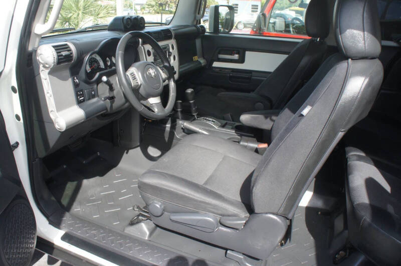 2012 Toyota FJ Cruiser