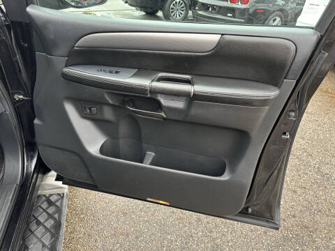 2012 Nissan Armada SV