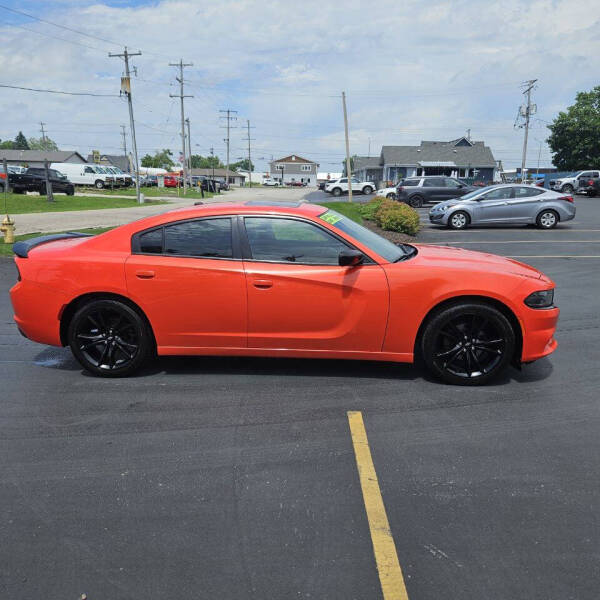 2017 Dodge Charger SE