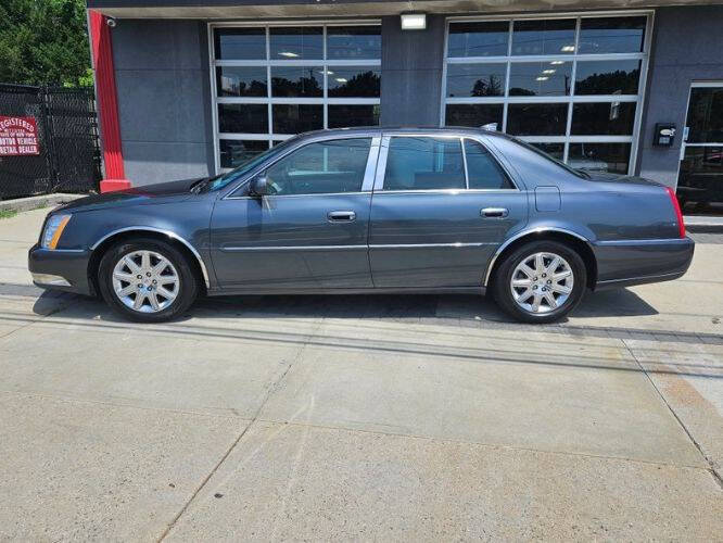 2011 Cadillac DTS