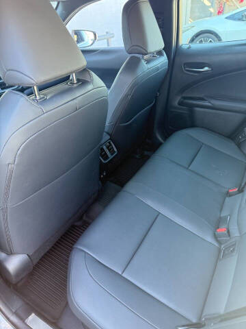 2024 Lexus UX 250h F SPORT Design