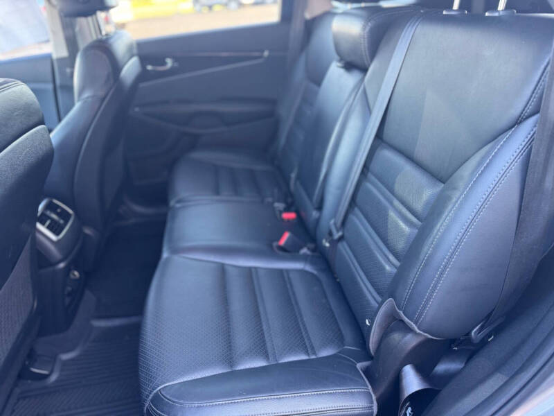 2018 Kia Sorento EX V6