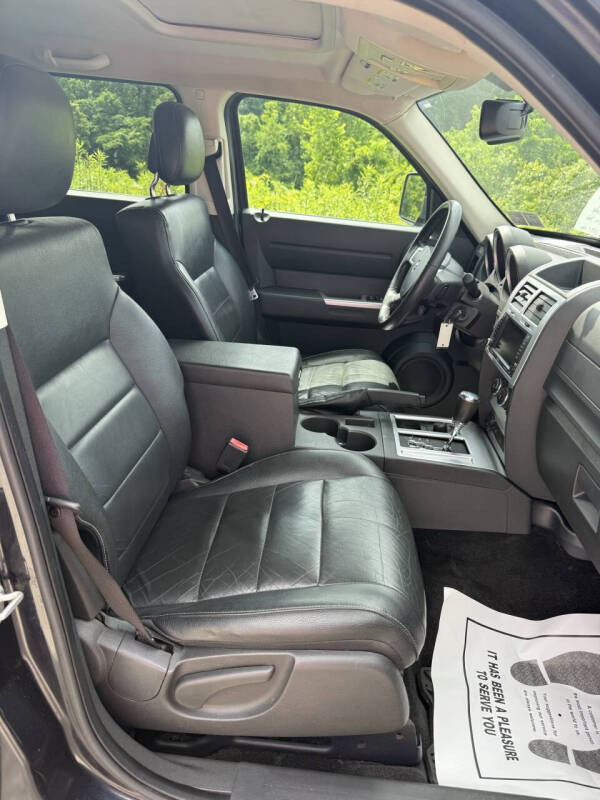 2011 Dodge Nitro Shock